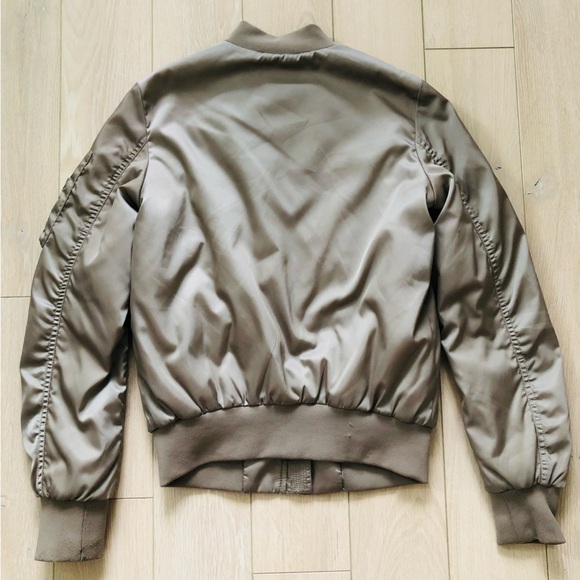 Aritzia Babaton Gilman Bomber Oversized Jacket Fabric Made in Italy Modern Taupe - Picture 3 of 16